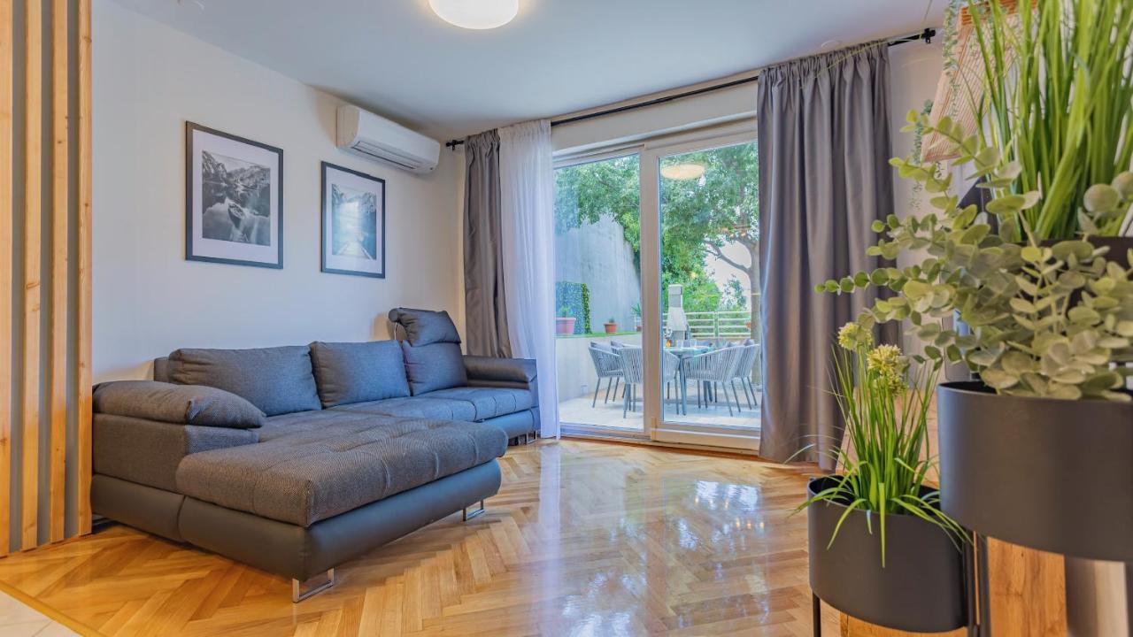 New Delux Green Garden Apartment With Hotube **** スプリト エクステリア 写真